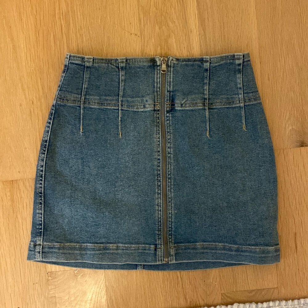 Free People front zip jean skirt
